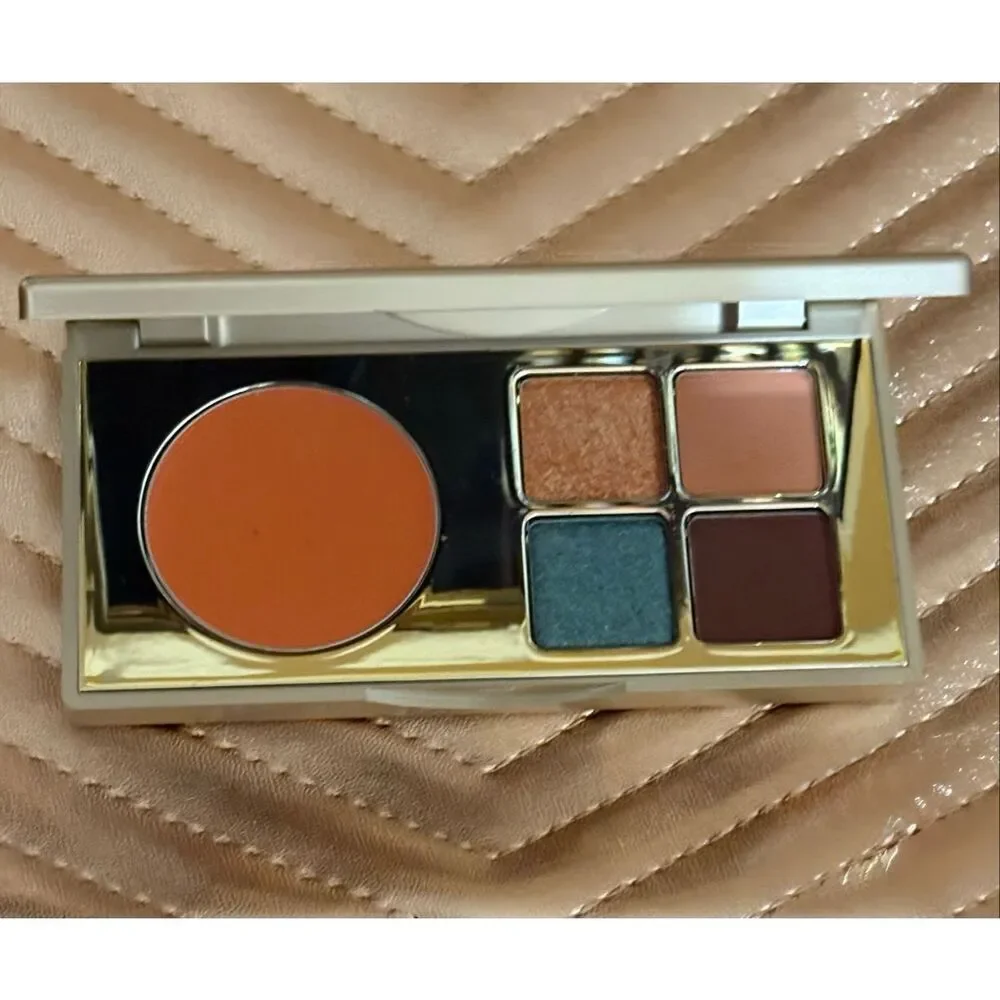 STILA - NWT 🎉HP🎉 Color Cocktail Travel Cheek Lip & Eye Palette/